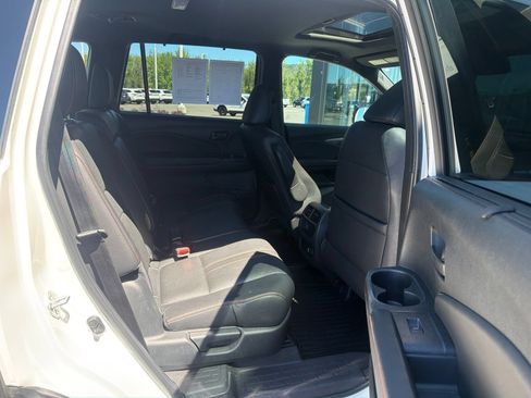 Used 2023 Honda Passport TrailSport image 15