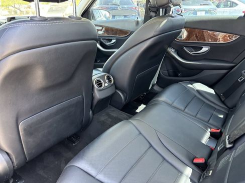 Used 2015 Mercedes-Benz C 300 4MATIC Sedan image 15