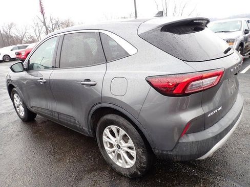 Certified 2023 Ford Escape Active image 3