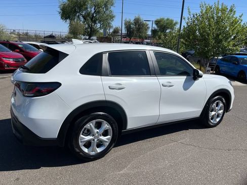 Certified 2025 Honda HR-V LX image 12