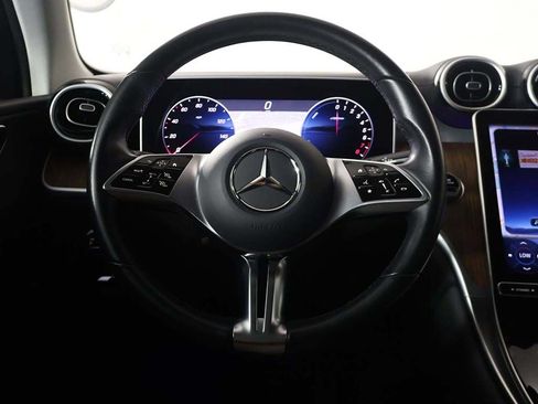 Used 2025 Mercedes-Benz GLC 350e 4MATIC image 40