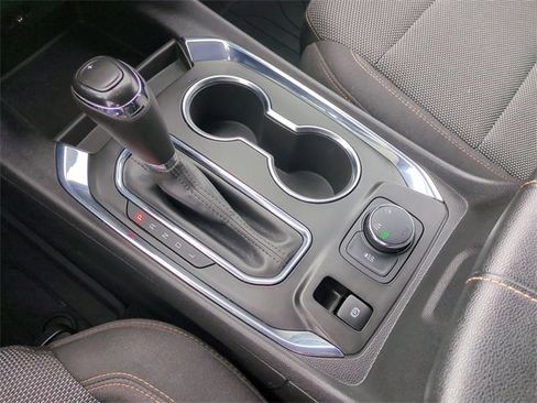 Used 2018 Chevrolet Traverse LS image 16