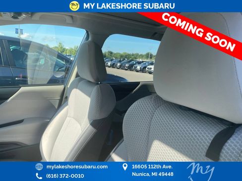 Used 2024 Subaru Forester Premium AWD/4WD image 11