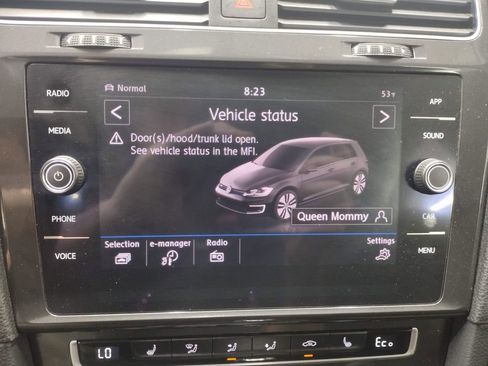 Used 2019 Volkswagen e-Golf SE w/ Driver Assistance Package image 29