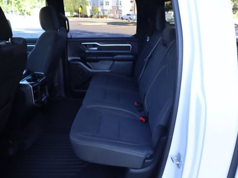 Used 2019 RAM 1500 Big Horn AWD/4WD image 20