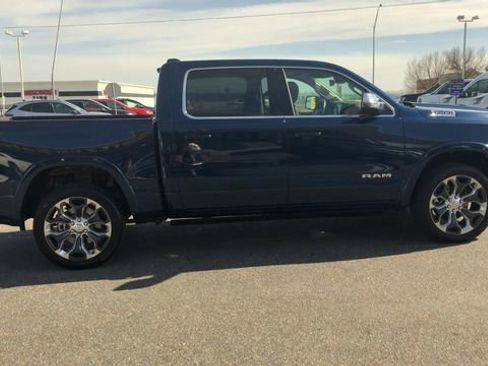 Used 2024 RAM 1500 Limited AWD/4WD image 9