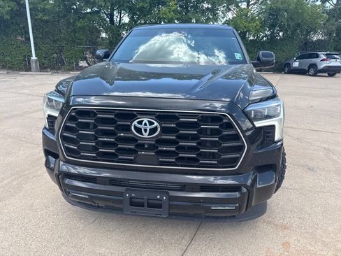 Used 2023 Toyota Sequoia Platinum AWD/4WD image 2