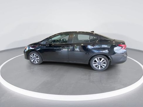 Used 2023 Nissan Versa SV FWD image 5