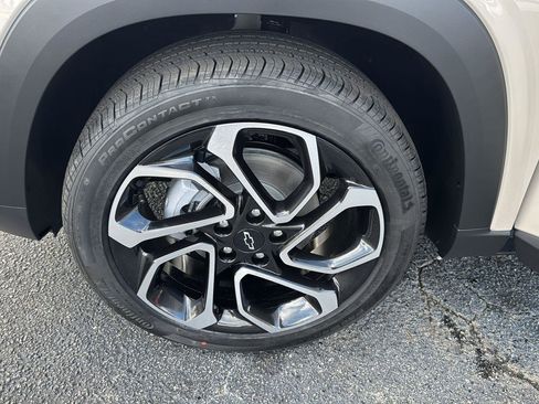 New 2026 Chevrolet Trax RS w/ Driver Confidence Package image 30