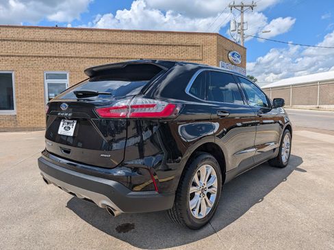 Used 2023 Ford Edge Titanium AWD/4WD image 6