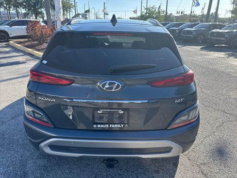 Used 2022 Hyundai Kona Limited FWD image 7