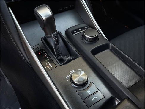 Used 2017 Lexus IS 200t RWD image 16