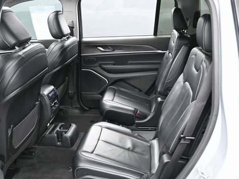 Used 2021 Jeep Grand Cherokee L Limited image 35