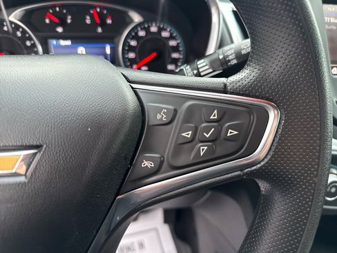 Used 2021 Chevrolet Equinox LT image 15