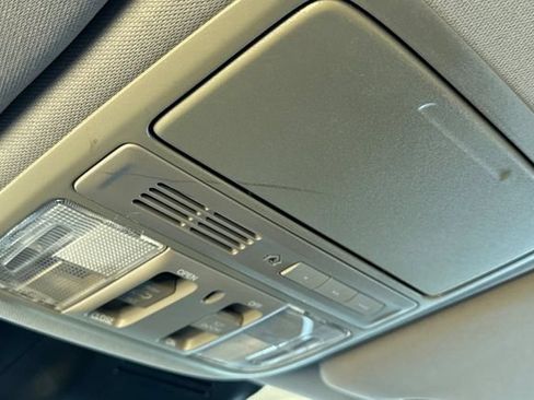Used 2020 Honda CR-V Touring image 24