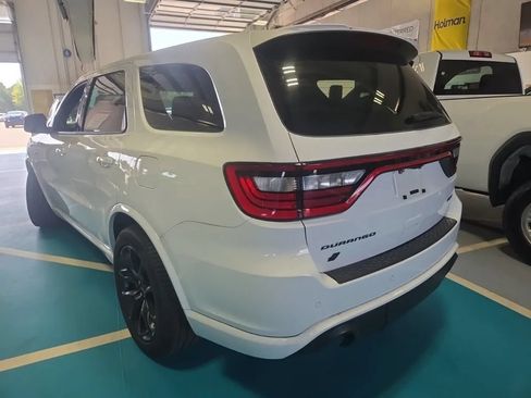Used 2022 Dodge Durango SRT w/ Technology Group AWD/4WD image 5