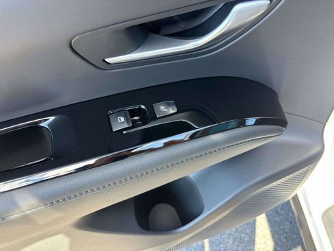 Used 2024 Hyundai Tucson Limited image 12