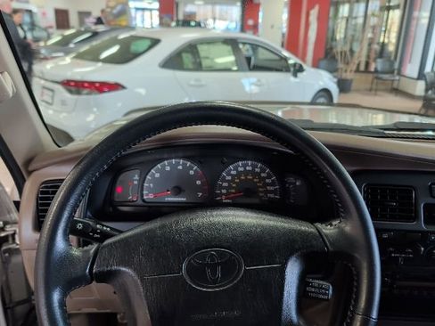 Used 1999 Toyota 4Runner SR5 AWD/4WD image 8