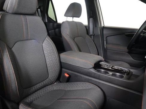 Used 2025 Honda Pilot Sport image 29