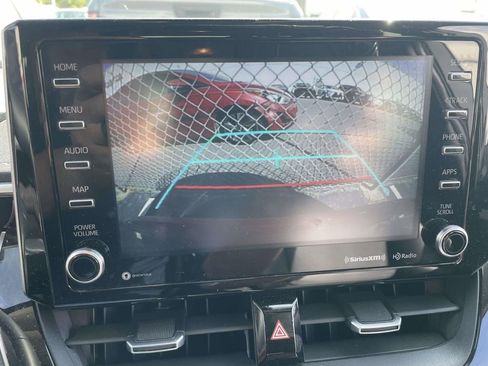 Used 2021 Toyota Corolla XLE image 32