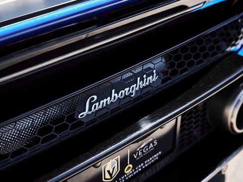 Used 2020 Lamborghini Huracan EVO AWD/4WD image 13
