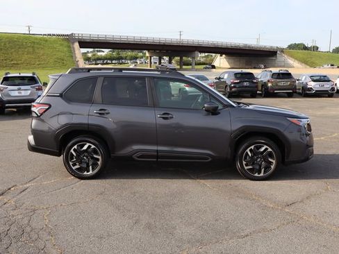 Certified 2025 Subaru Forester Limited w/ Popular Package #1 AWD/4WD image 9