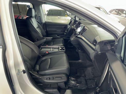 Used 2024 Honda Odyssey EX-L image 10
