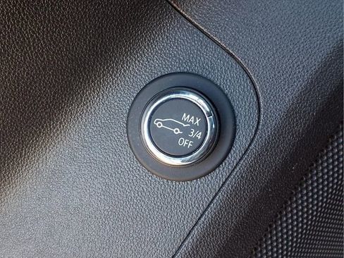 Used 2022 GMC Acadia Denali image 21