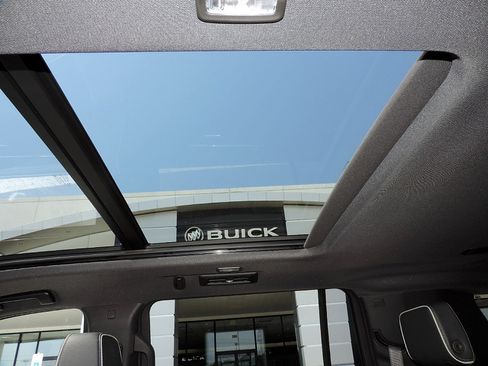 Certified 2026 Chevrolet Suburban Premier w/ Sun And Tow Package AWD/4WD image 10