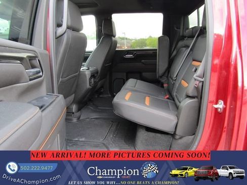 Used 2024 GMC Sierra 2500 AT4 w/ AT4 Premium Plus Package AWD/4WD image 11