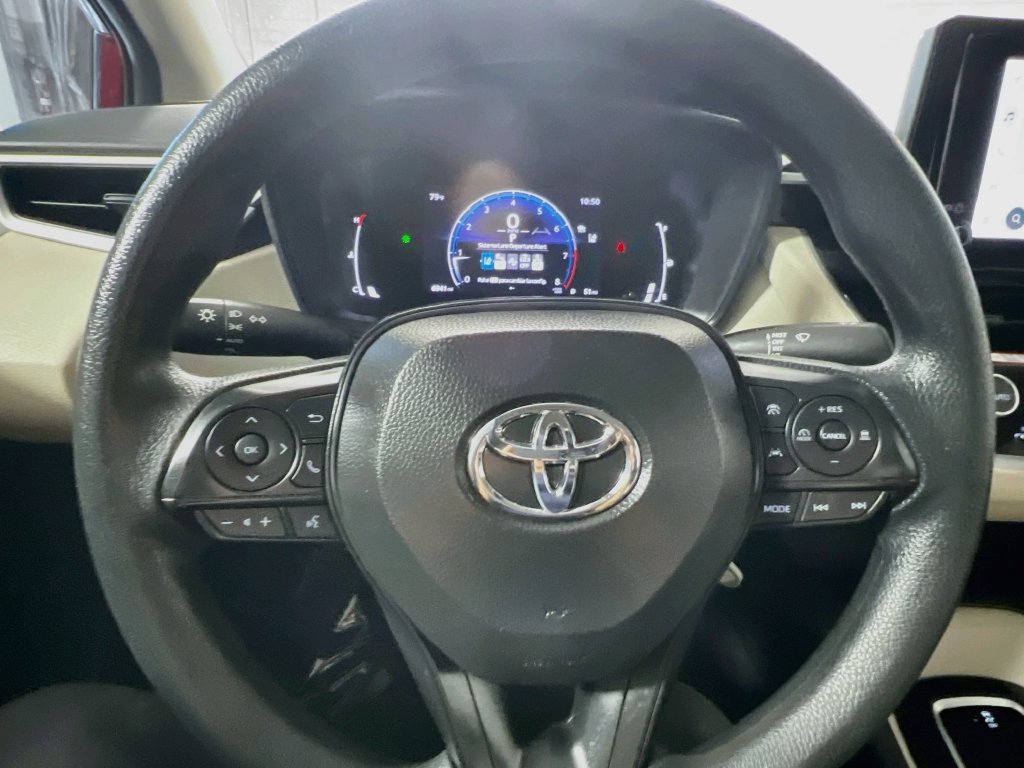 Used 2026 Toyota Corolla LE FWD image 15