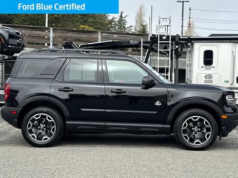 Certified 2025 Ford Bronco Sport Outer Banks w/ Outer Banks Tech Package+ image 3