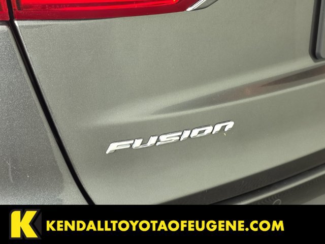 Used 2019 Ford Fusion SE w/ Equipment Group 151A FWD image 11