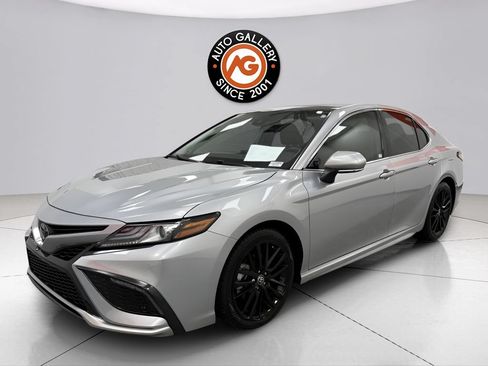 Used 2023 Toyota Camry XSE w/ Navigation Package FWD image 8