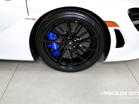 New 2026 McLaren 750S Spider RWD image 27