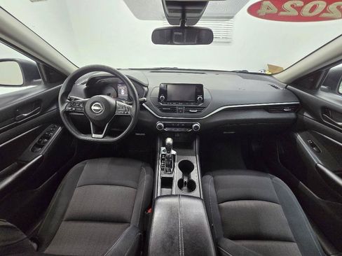 Used 2024 Nissan Altima 2.5 S FWD image 14