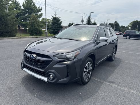 Used 2023 Subaru Outback Touring AWD/4WD image 29