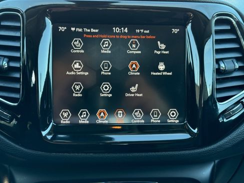 Used 2019 Jeep Compass Limited FWD image 14