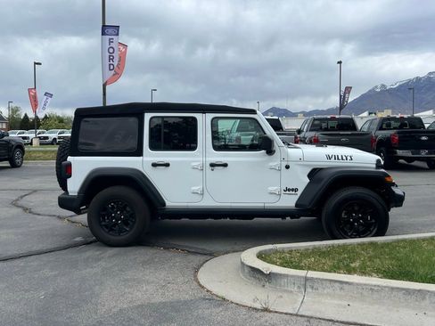 Used 2020 Jeep Wrangler Unlimited Sport AWD/4WD image 5