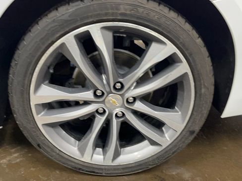 Used 2022 Chevrolet Malibu LT image 14