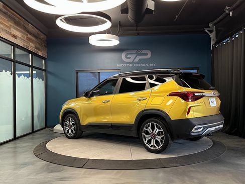 Used 2021 Kia Seltos SX image 5