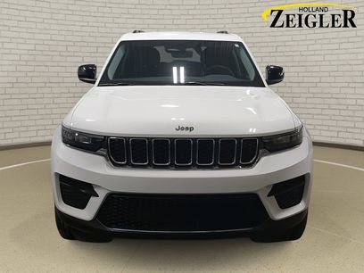 Used 2023 Jeep Grand Cherokee Laredo