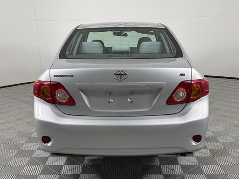 Used 2010 Toyota Corolla LE image 6