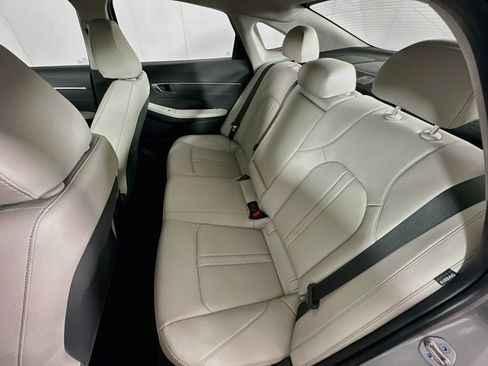 Used 2023 Hyundai Sonata Limited FWD image 28