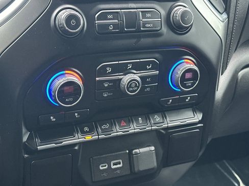 Used 2022 Chevrolet Silverado 1500 RST image 18