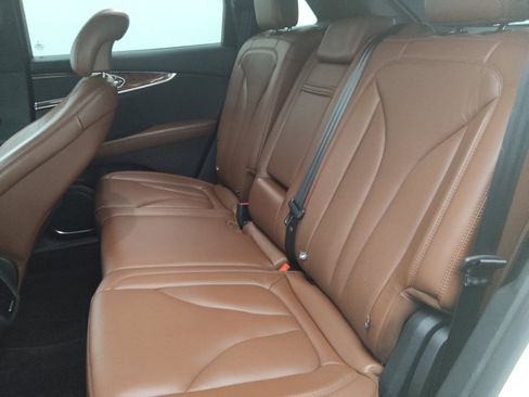 Used 2018 Lincoln MKX Reserve FWD image 18