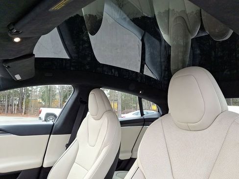 Used 2021 Tesla Model S Plaid AWD/4WD image 18