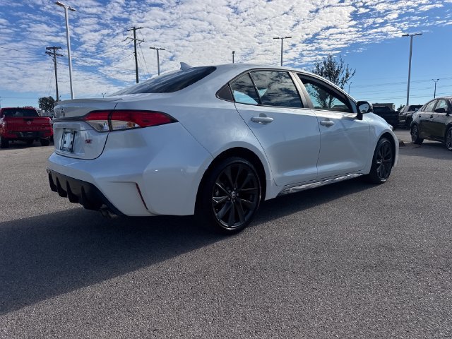 Used 2026 Toyota Corolla SE w/ SE Package FWD image 7