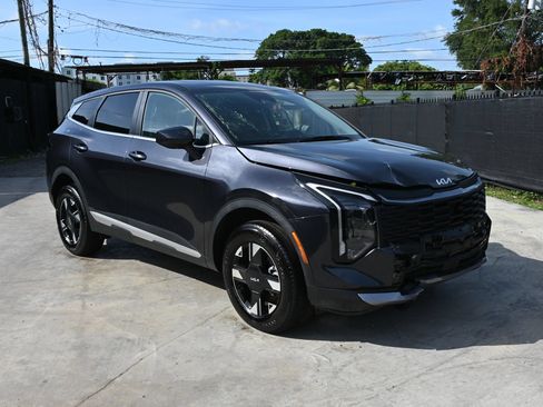 Used 2026 Kia Sportage LX AWD/4WD image 1