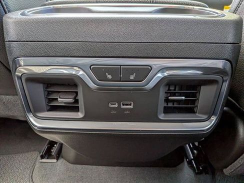 New 2026 GMC Sierra 2500 Denali w/ Denali Reserve Package AWD/4WD image 18